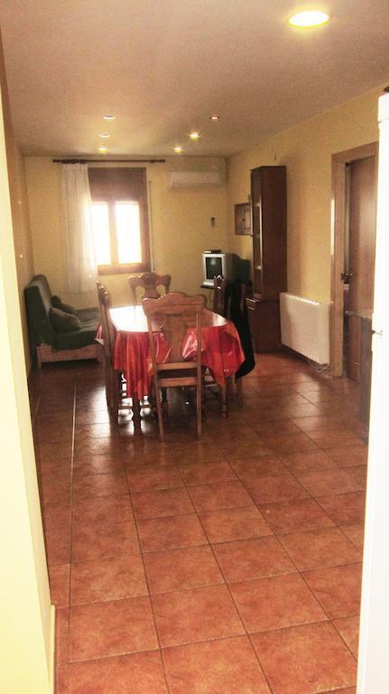 Apartaments La Fabrica هورتا دي سان خوان الغرفة الصورة