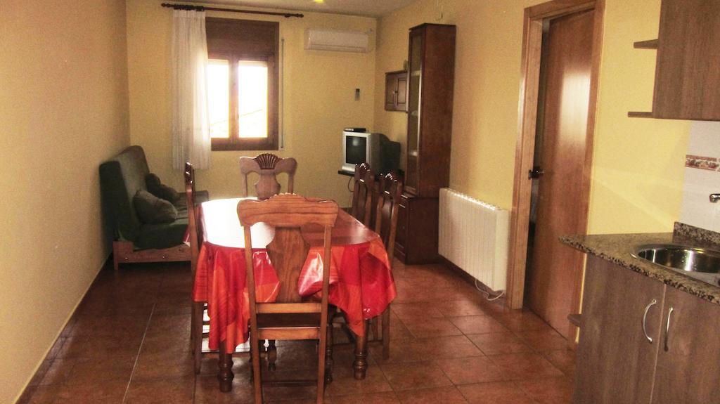 Apartaments La Fabrica هورتا دي سان خوان الغرفة الصورة